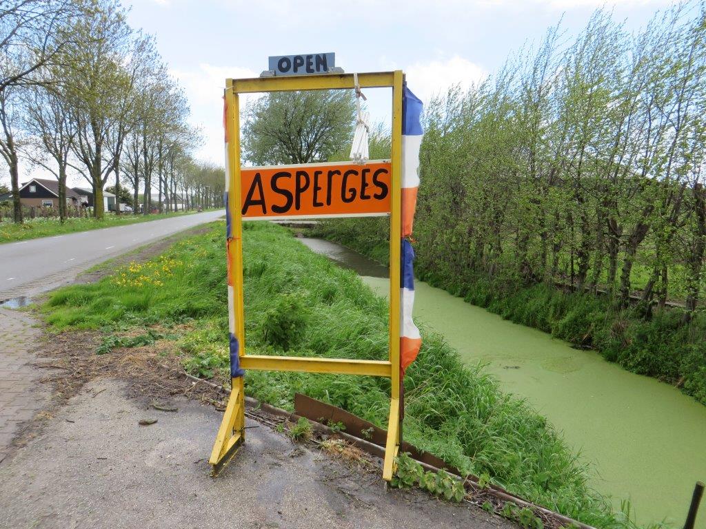 Langs de kant van de weg